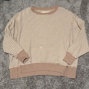 American Eagle Outfitters Beige and Cream Crewneck oversized Sweater